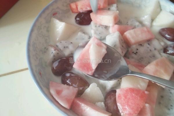 酸奶水果沙拉的做法图解5