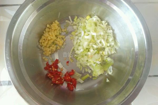 香脆牙签肉的做法图解2