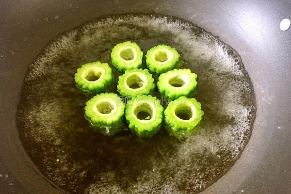 苦瓜酿紫薯的做法图解4