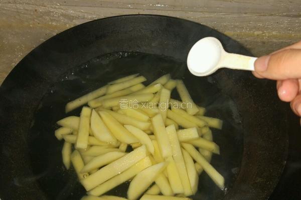 自制薯条的做法图解2