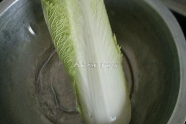 青炒白菜的做法图解1