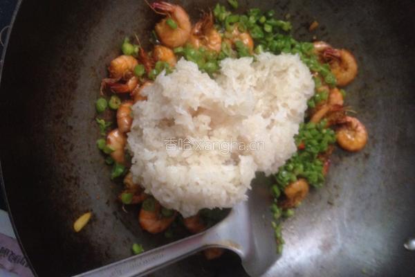 虾炒糥米饭的做法图解6
