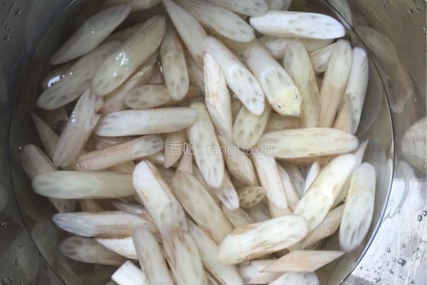 酸辣藕带的做法图解2