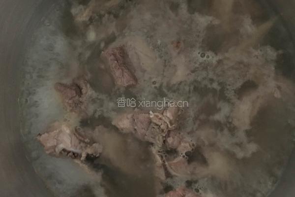 伞骨胡萝卜玉米汤（沙煲法）的做法图解3