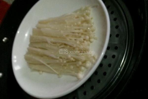 剁椒蒸金针菇的做法图解2