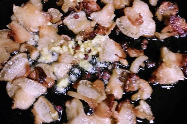 腊肉炒蒜薹的做法图解6