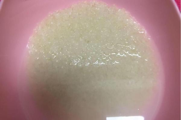 腊味煲仔饭的做法图解1