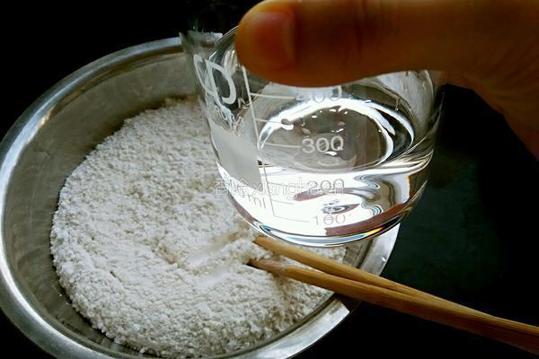 自炸油条的做法图解3