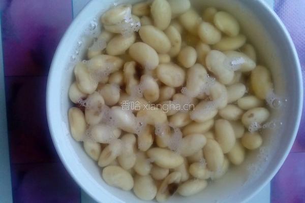 黄豆玉米豆浆的做法图解1