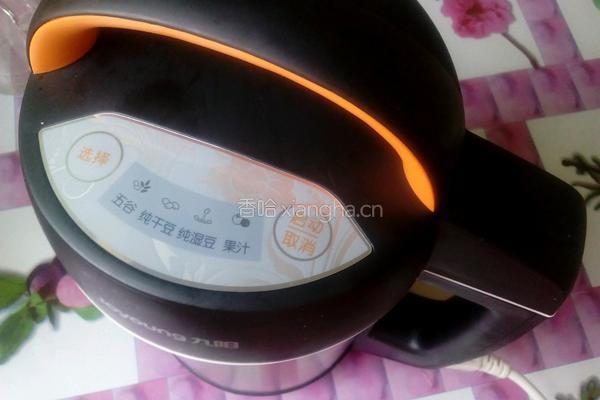 黄豆玉米豆浆的做法图解4