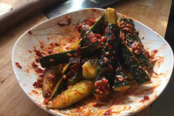 麻辣黄瓜条的做法图解2