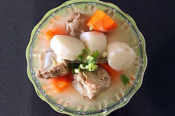 《山药排骨汤》