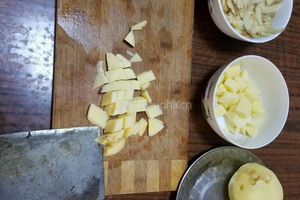 黑椒土豆饼的做法图解1