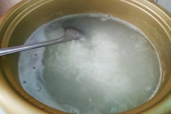 大米南瓜粥的做法图解4