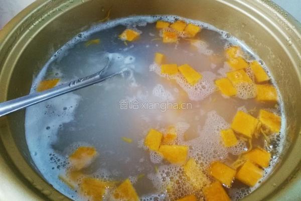 大米南瓜粥的做法图解5