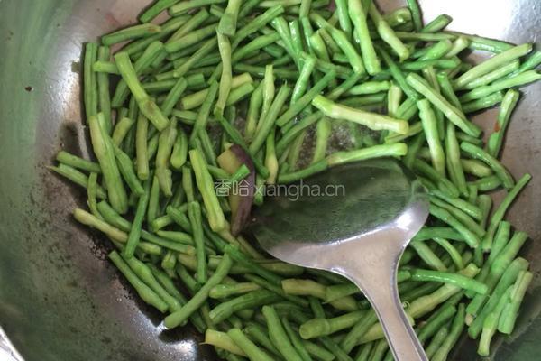 茄子豆角的做法图解5