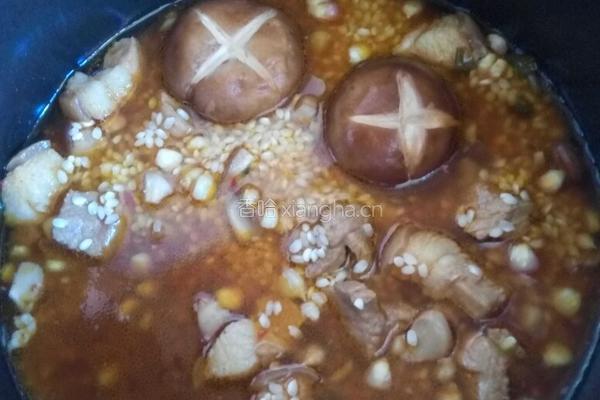 电饭煲式卤肉饭的做法图解4