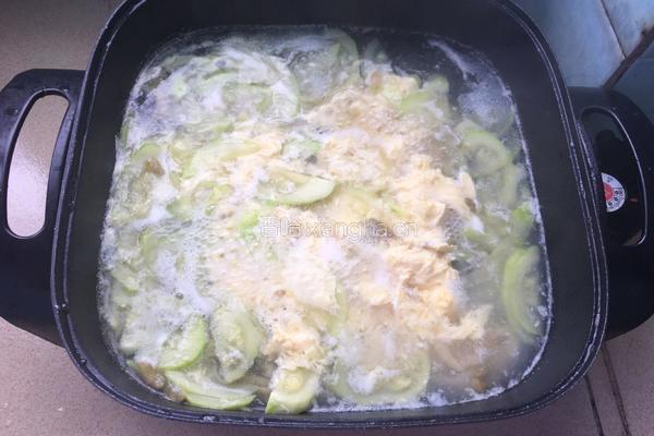 小南瓜榨菜鸡蛋汤的做法图解6