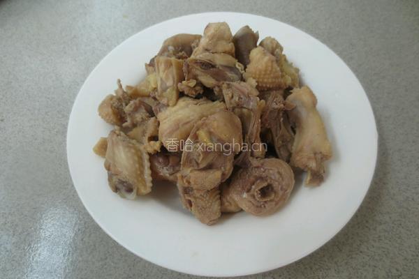 双椒鸡块的做法图解2