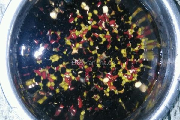 消暑三豆粥的做法图解1