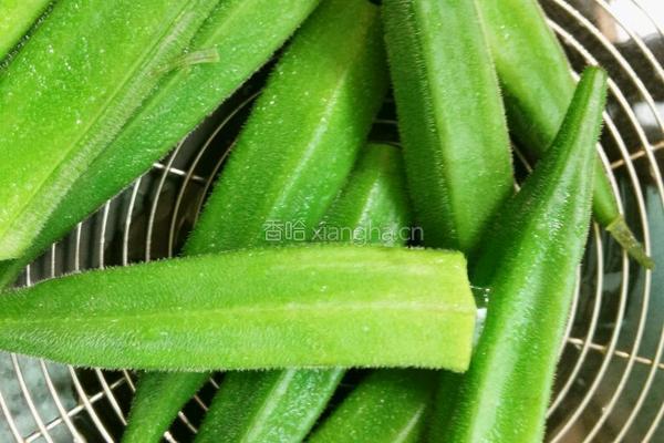 秋葵炒饭的做法图解2