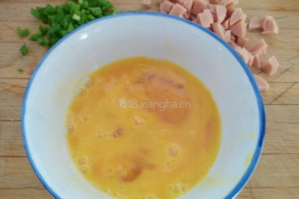 火腿蛋炒饭的做法图解2