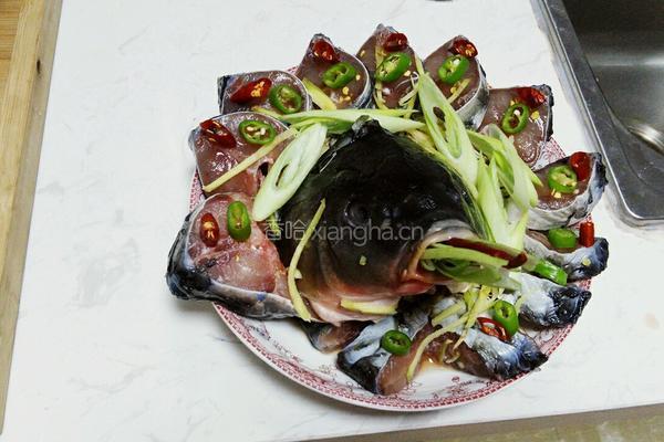 清蒸孔雀开屏鱼的做法图解5