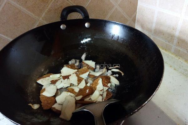 杭椒肉丝炒茶干的做法图解5