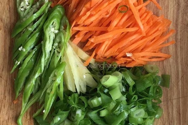 《榨菜肉丝》的做法图解5