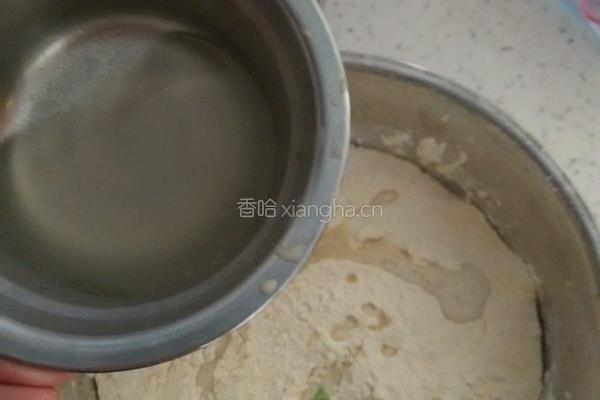 玉米面馒头的做法图解2