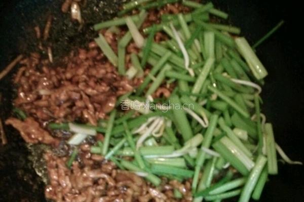 豆芽芹菜炒肉丝的做法图解9