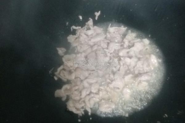 木耳鲜姜炒肉片的做法图解4