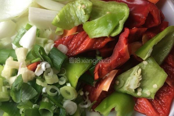 肉段烧茄子的做法图解1