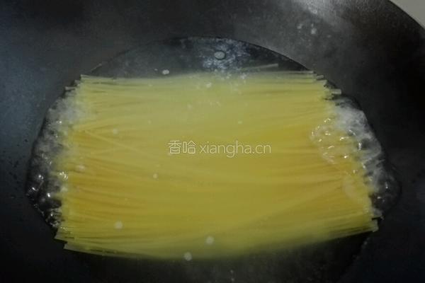 意大利番茄面的做法图解1