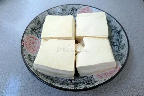 麻婆豆腐的做法图解1