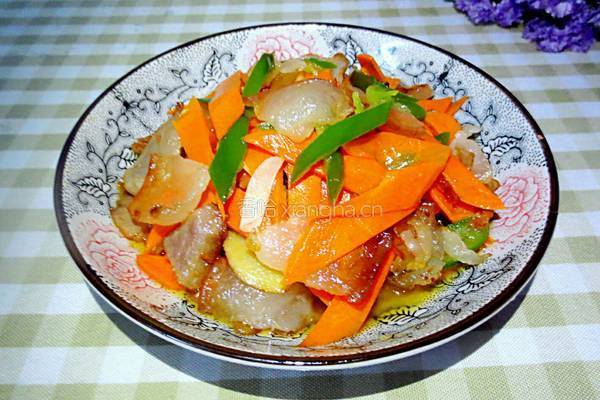 胡萝卜炒腊肉的做法图解10