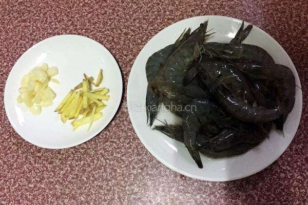 爆炒大虾的做法图解1