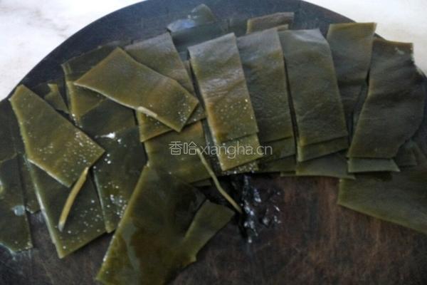 海带毛瓜瘦肉汤的做法图解4