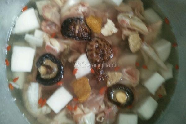鸡肉萝卜汤的做法图解6