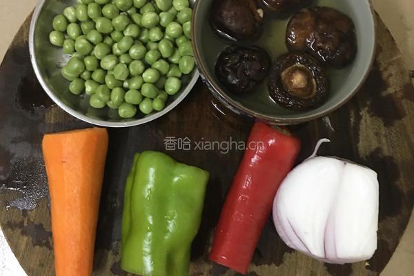 杂蔬炒饭的做法图解2