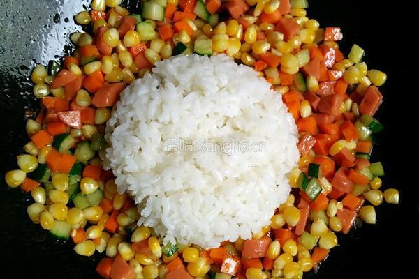 黄金炒饭的做法图解9