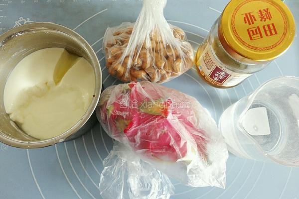 果蜜龟苓膏的做法图解1