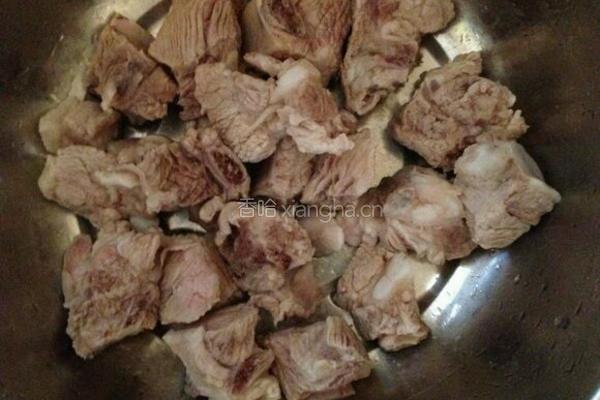 糖醋排骨的做法图解1