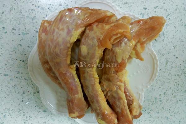 美味鸡脖的做法图解1