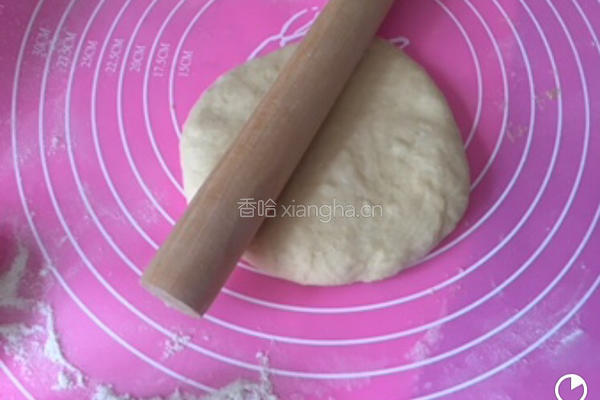 火腿蔬菜披萨，（面包机发面）的做法图解4
