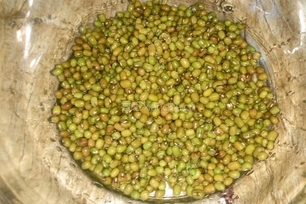 绿豆白米粥的做法图解2