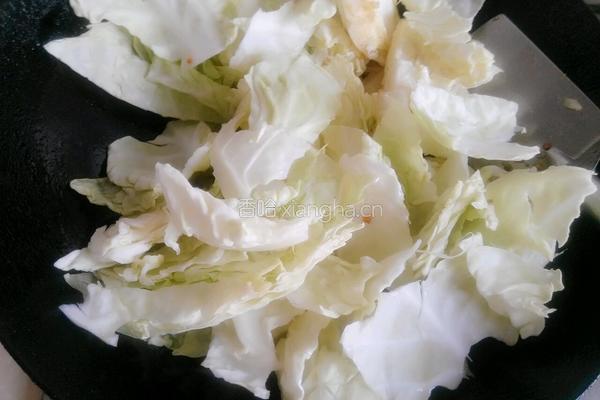 爆炒圆白菜的做法图解6