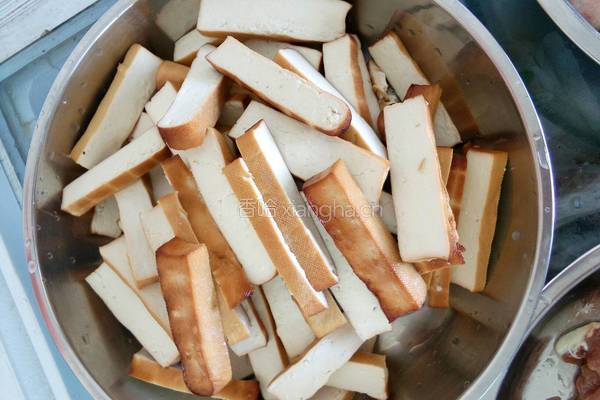 干豆腐炒肉的做法图解3