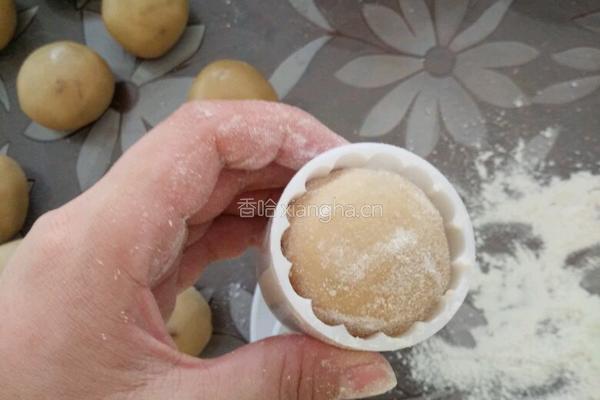 月饼(多彩豆馅）的做法图解11