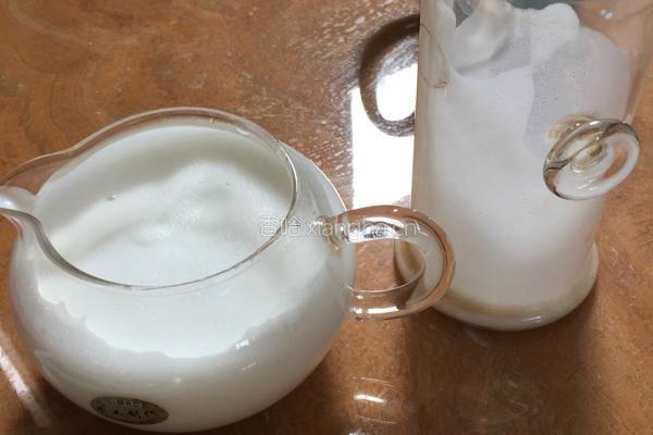 抹茶拿铁的做法图解3